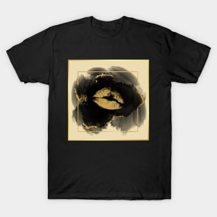 GOLDEN KISSES T-Shirt